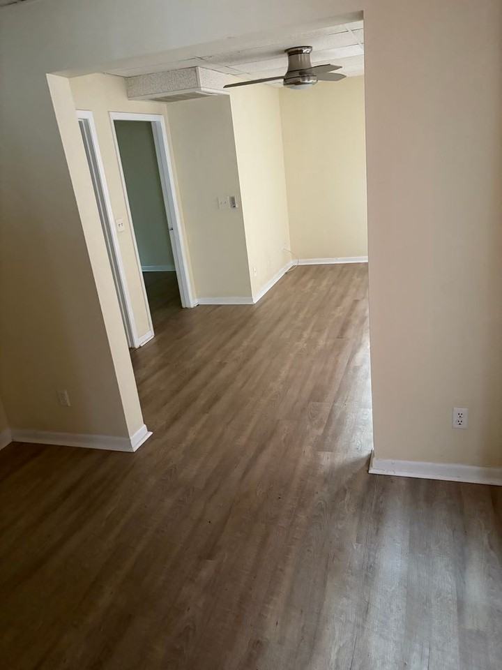 111 S Newport Ave - Photo 2 of 7