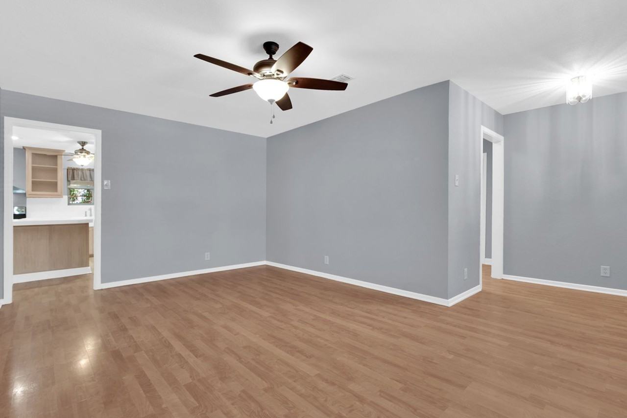 2325 Diana Dr - Photo 3 of 20