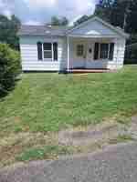 featured image of 303 W Hilltop Cir