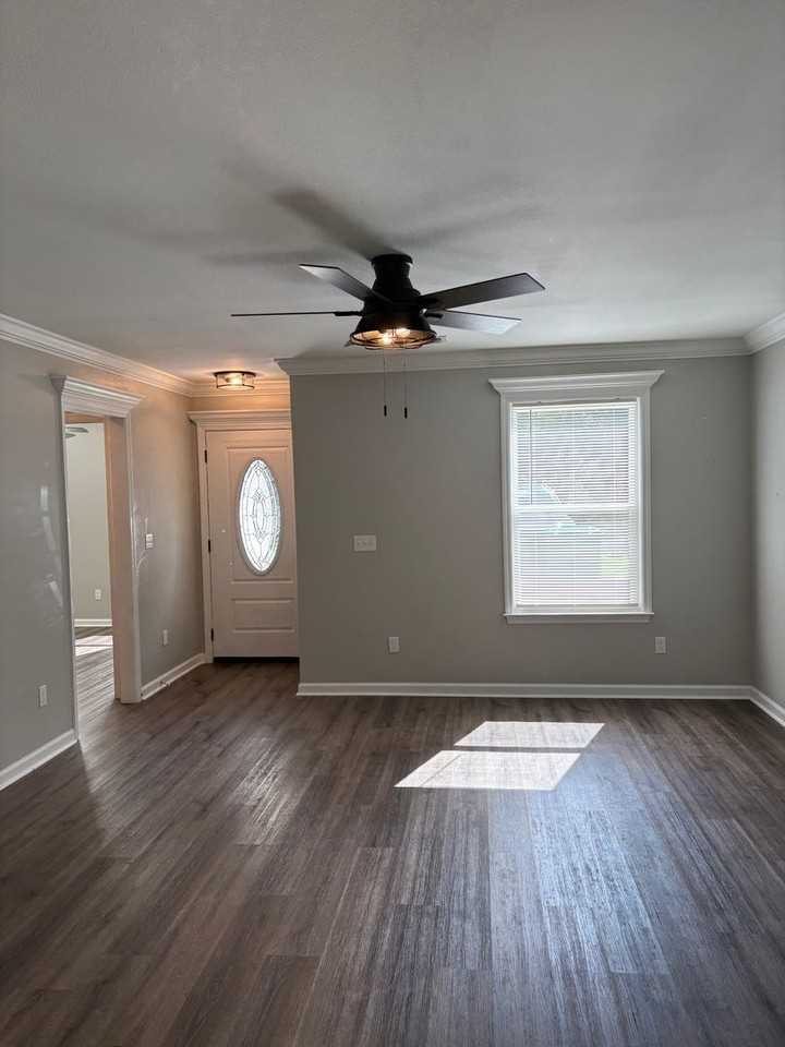 110 Shar Mel Re Ln - Photo 2 of 16
