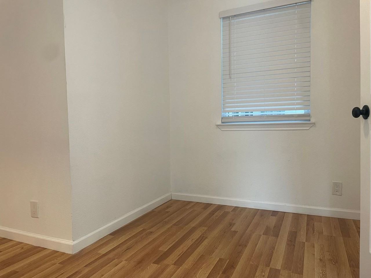 2803 Hemphill Park #B110 - Photo 7 of 12
