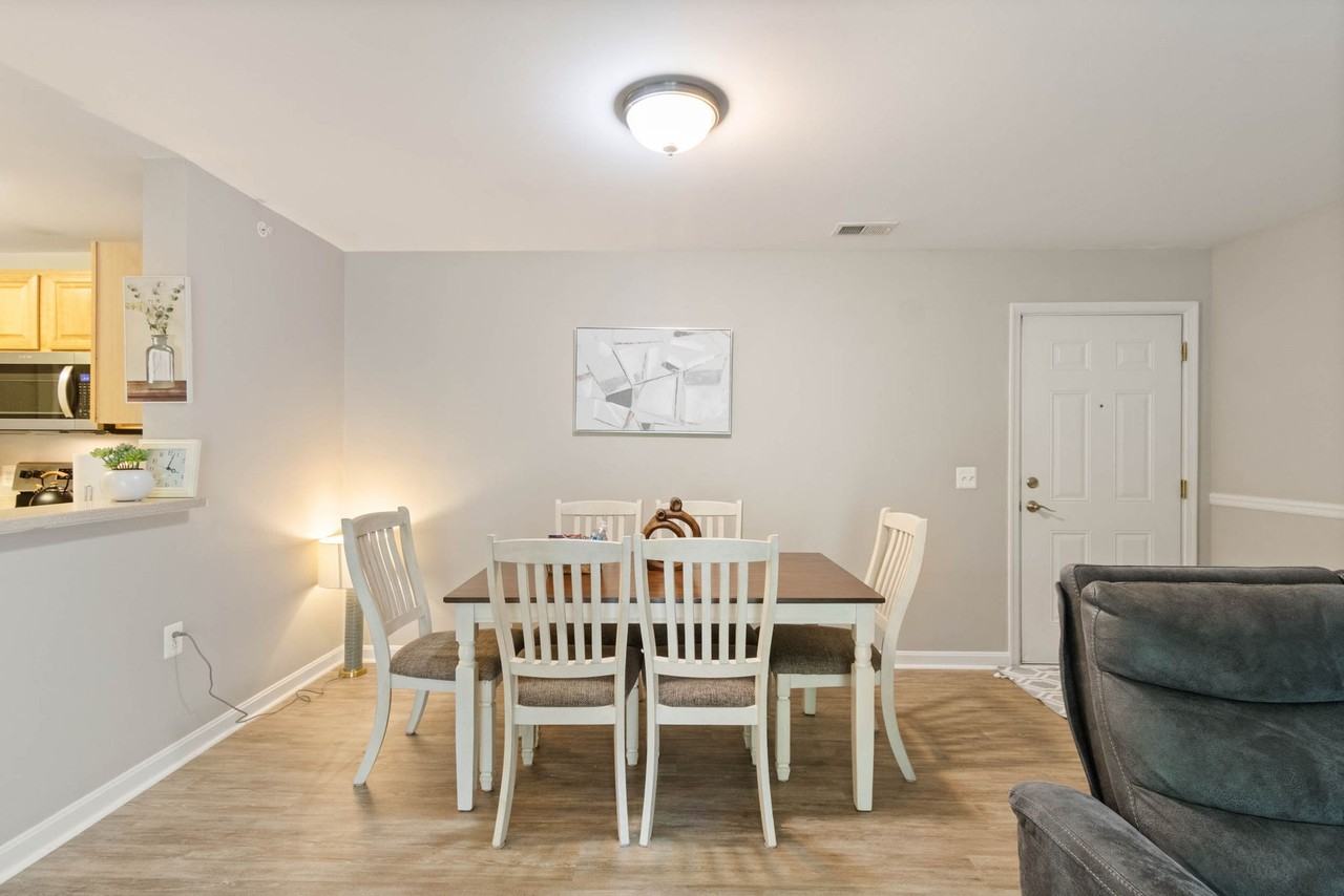 503 Garrison Woods Dr #313 - Photo 3 of 30