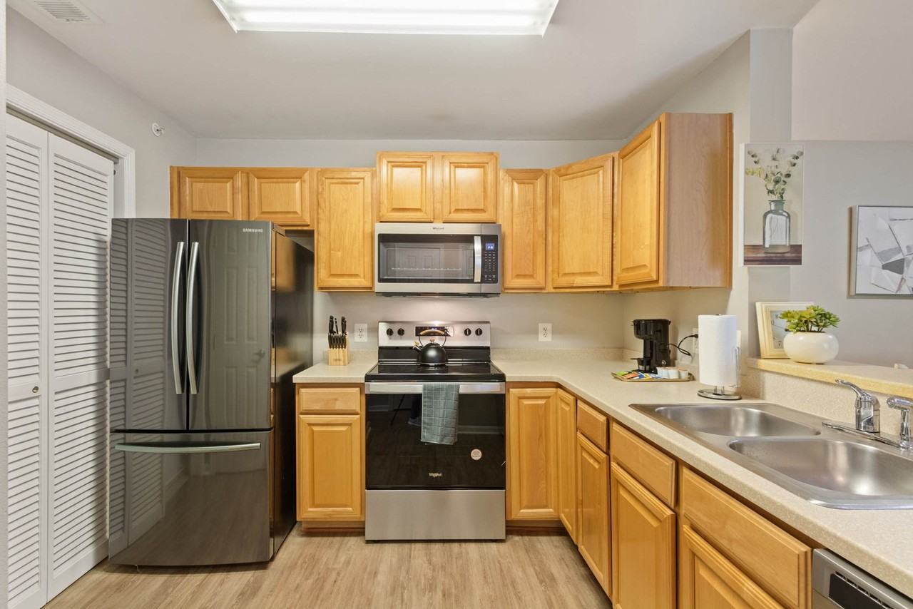 503 Garrison Woods Dr #313 - Photo 4 of 30