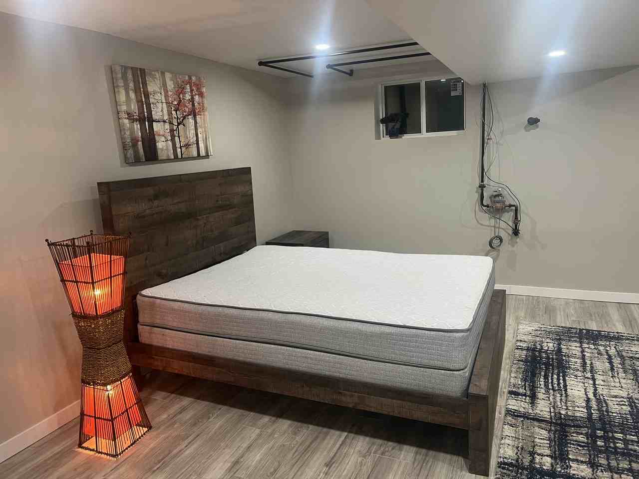 2519 N Pine St #NA - Photo 2 of 5