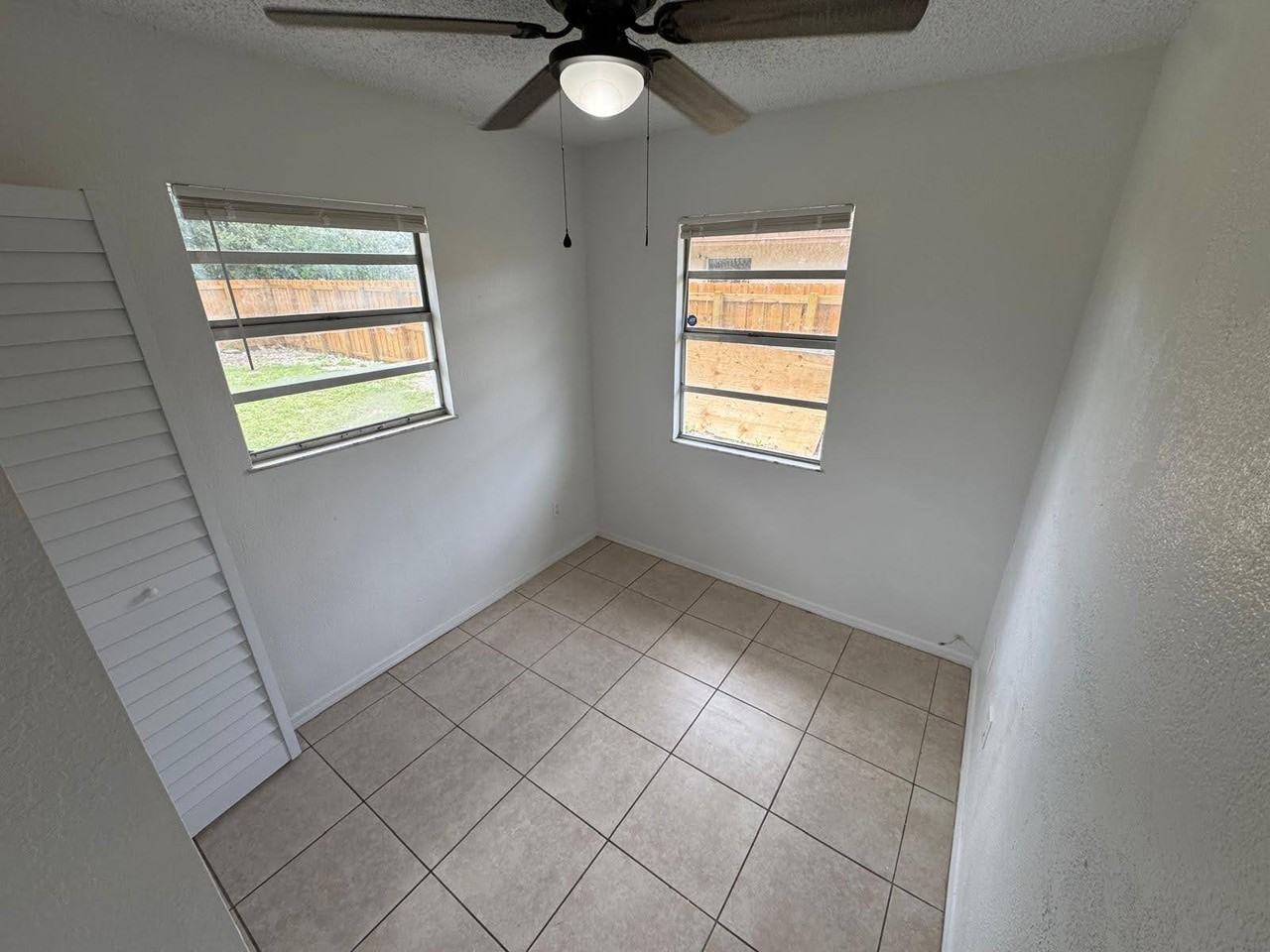 300 Nw 28th Way #NA - Photo 6 of 14