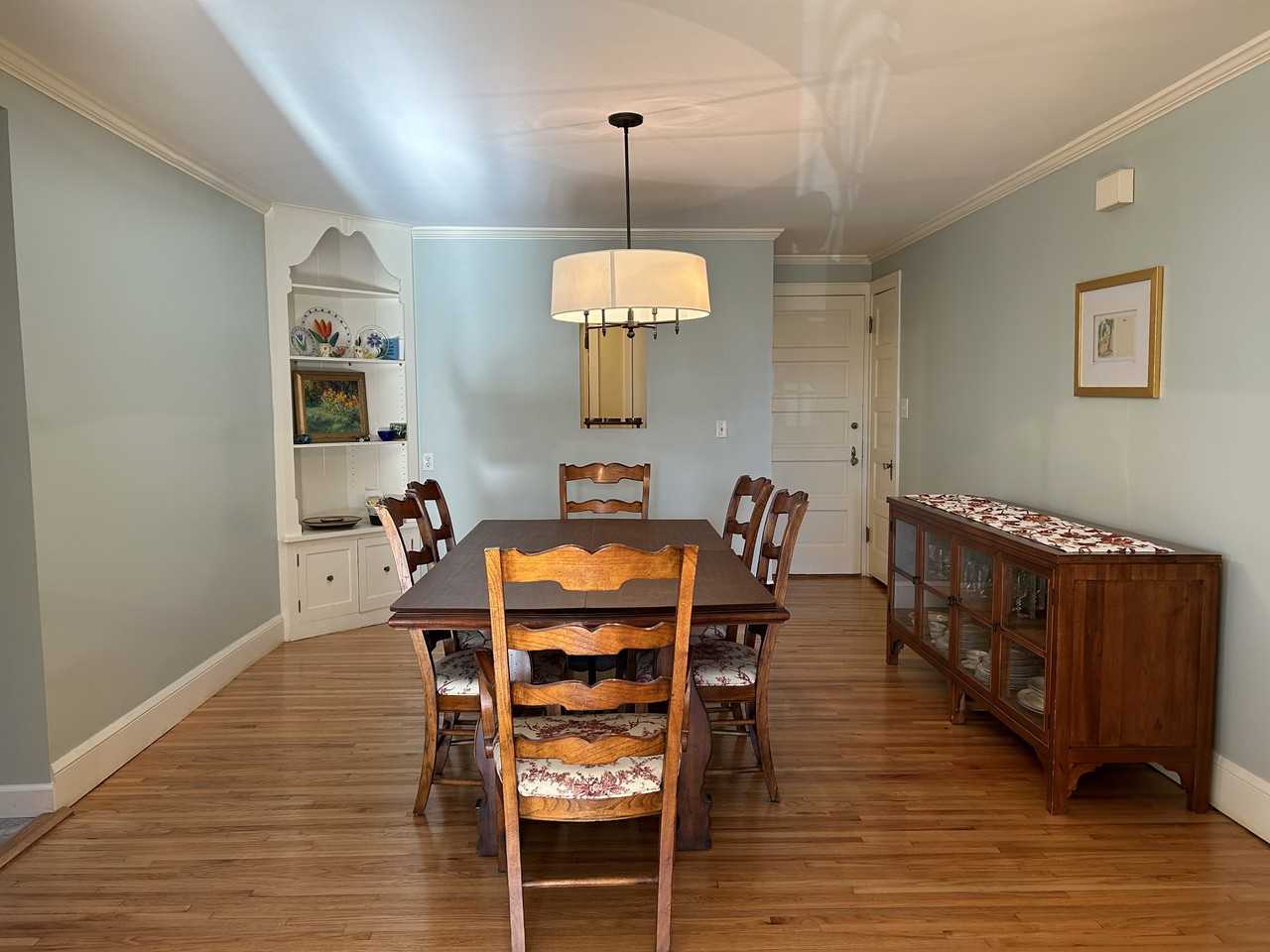 1810 W 31st St #1810 - Photo 2 of 19