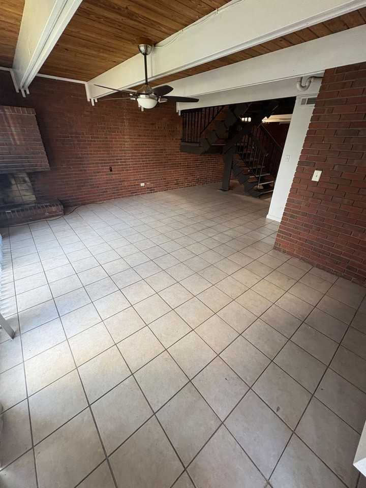 220 Belmont Rd - Photo 7 of 24