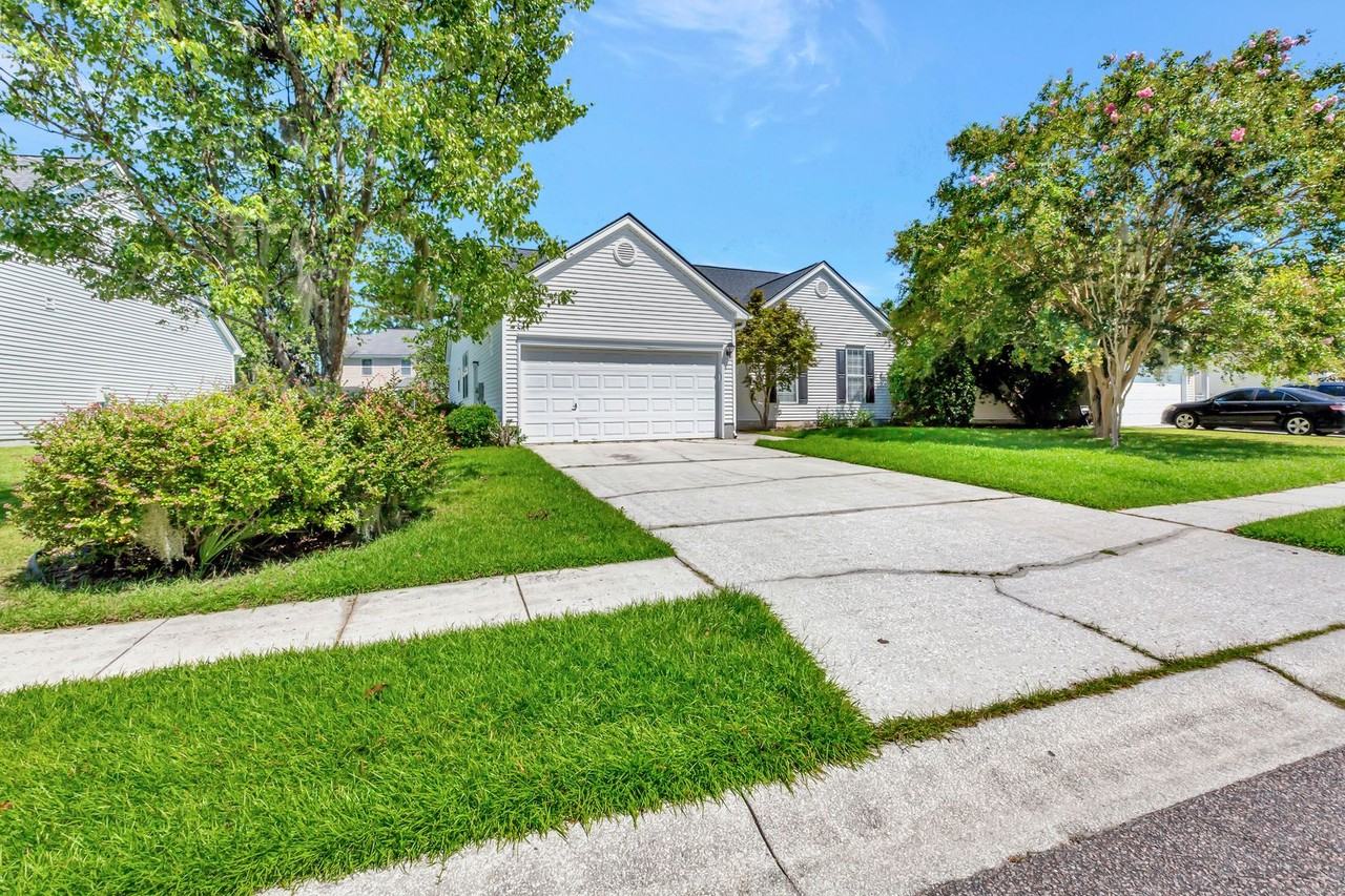 7060 Windmill Creek Rd - Photo 2 of 25