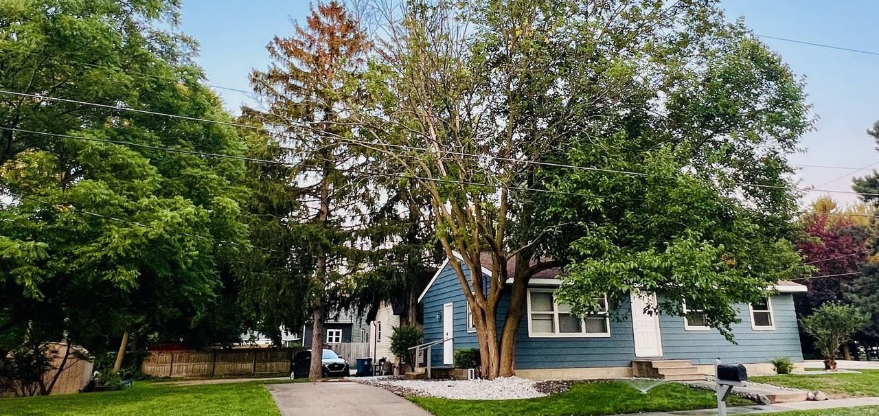 520 S Eastern Ave #NA - Photo 2 of 18