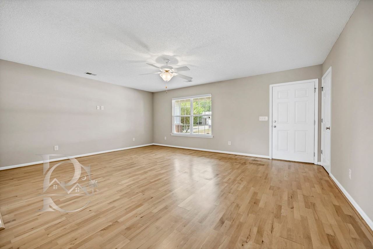 80 Crossfox Ct - Photo 5 of 35