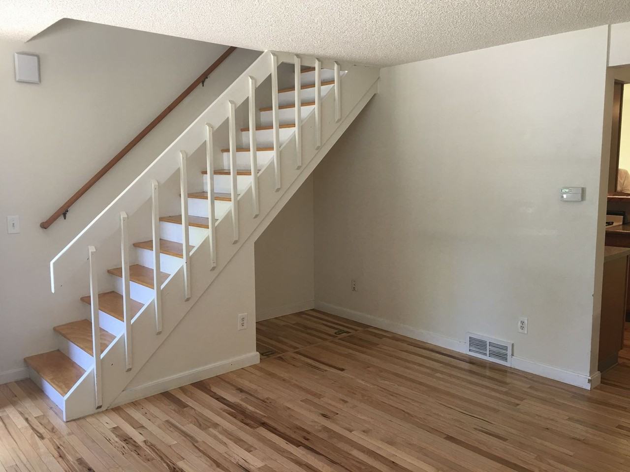 1001 Sycamore St - Photo 3 of 12