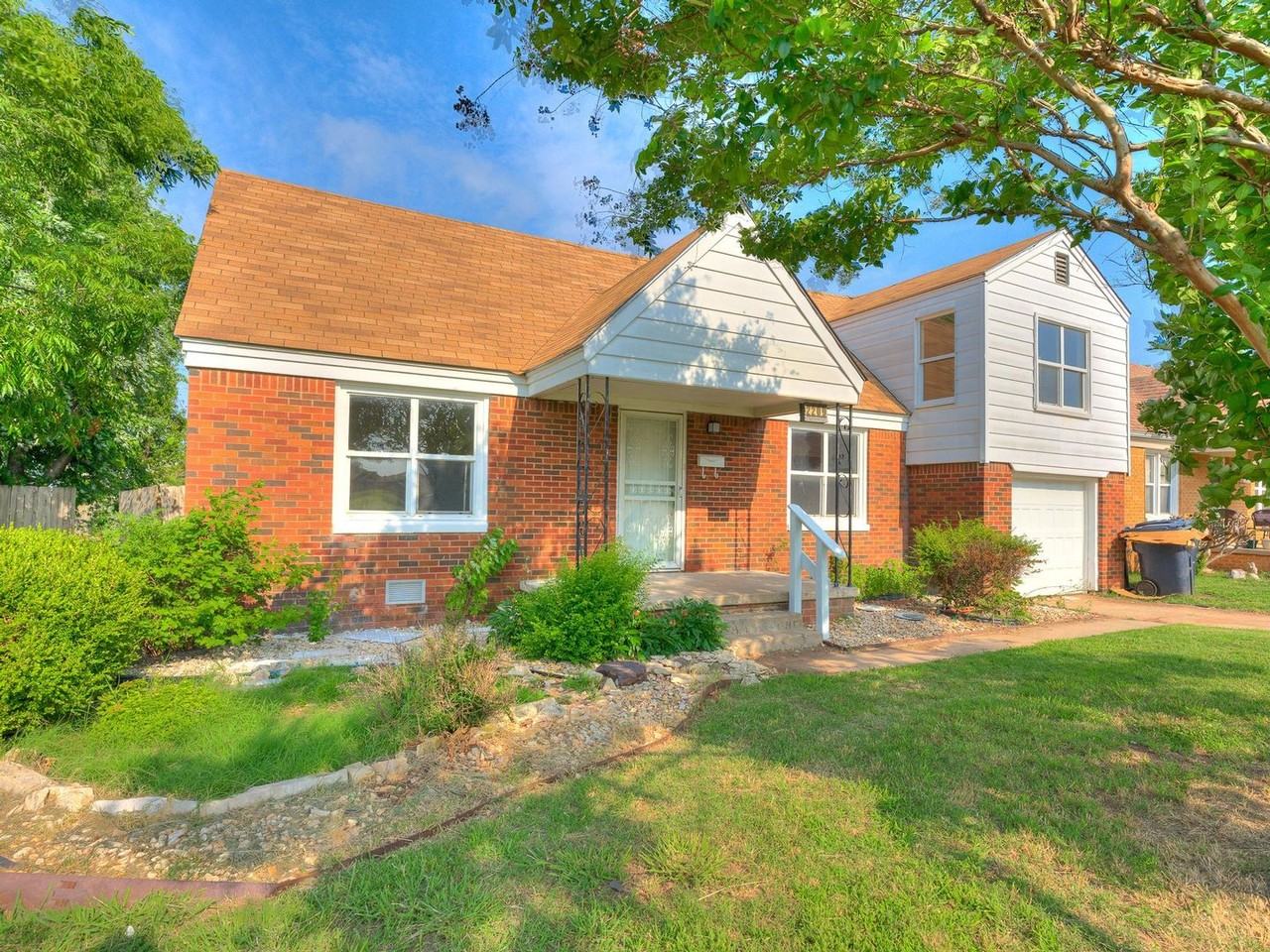 2209 N Missouri Ave - Photo 2 of 42