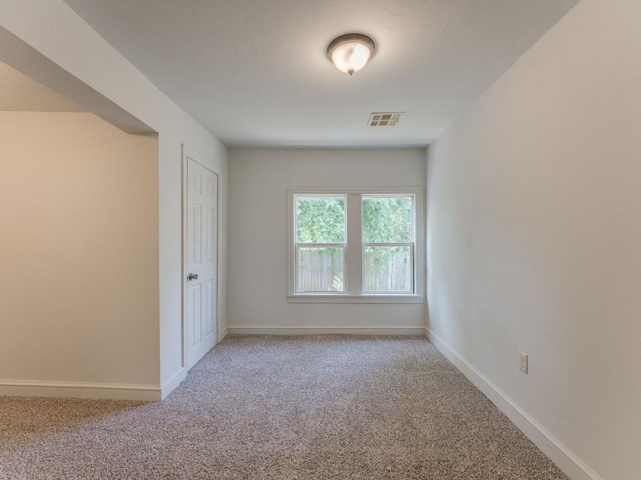 2209 N Missouri Ave - Photo 3 of 42