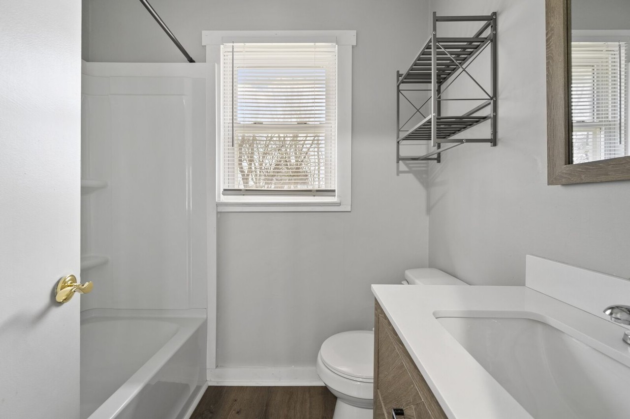 713 Ann Ave - Photo 2 of 11
