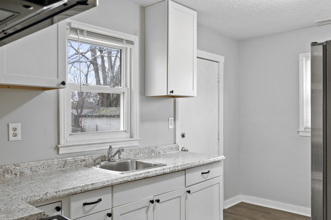713 Ann Ave - Photo 6 of 11