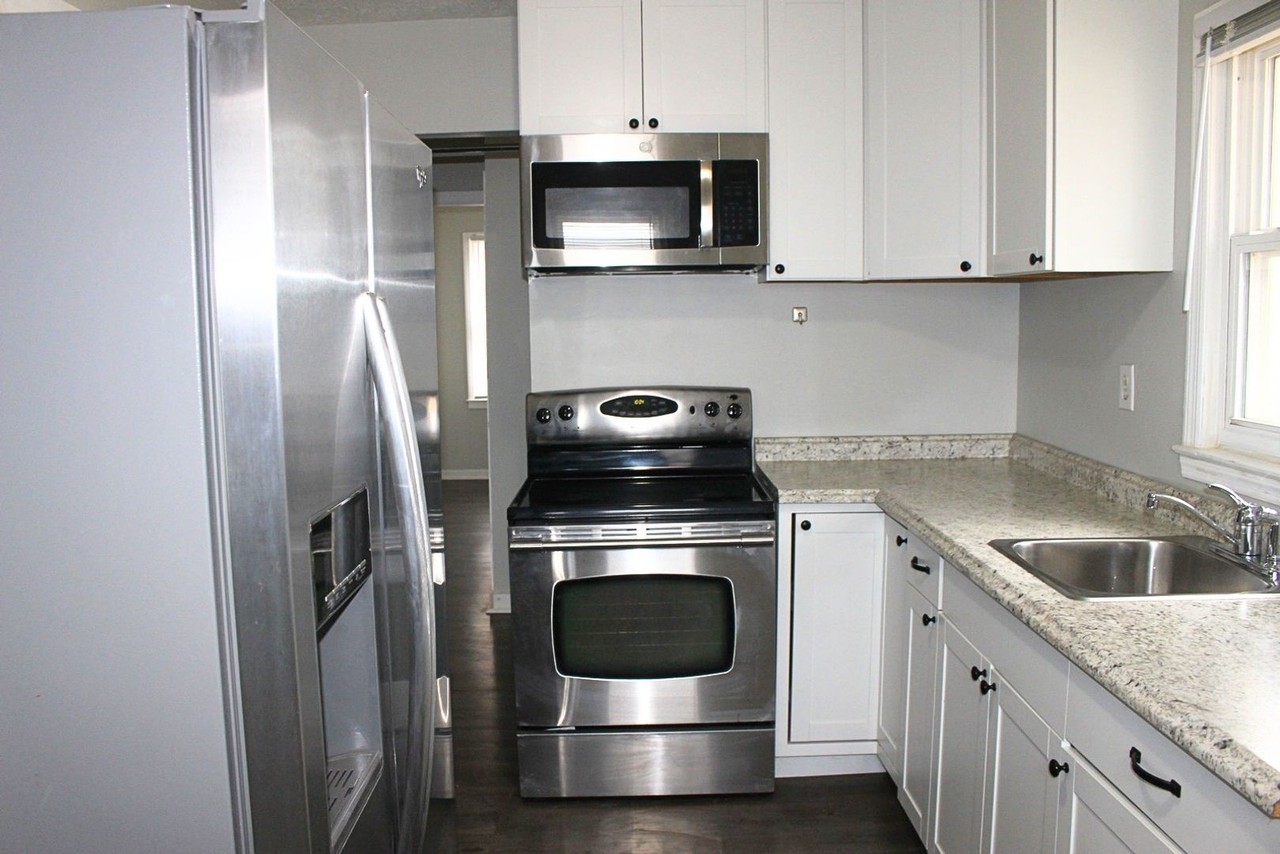 713 Ann Ave - Photo 7 of 11