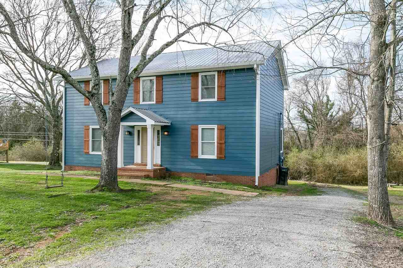 1027 Chickasaw Trl - Photo 2 of 32