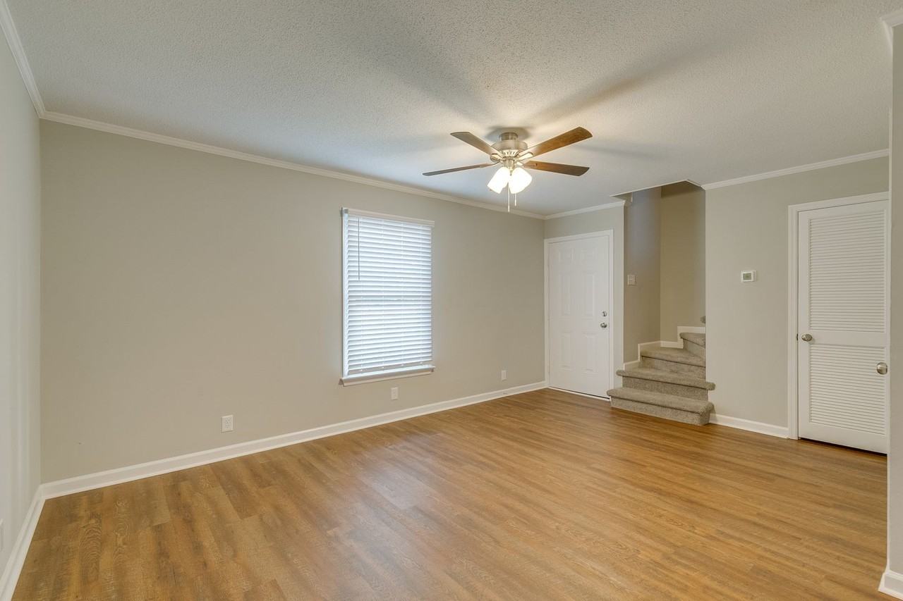 1027 Chickasaw Trl - Photo 6 of 32