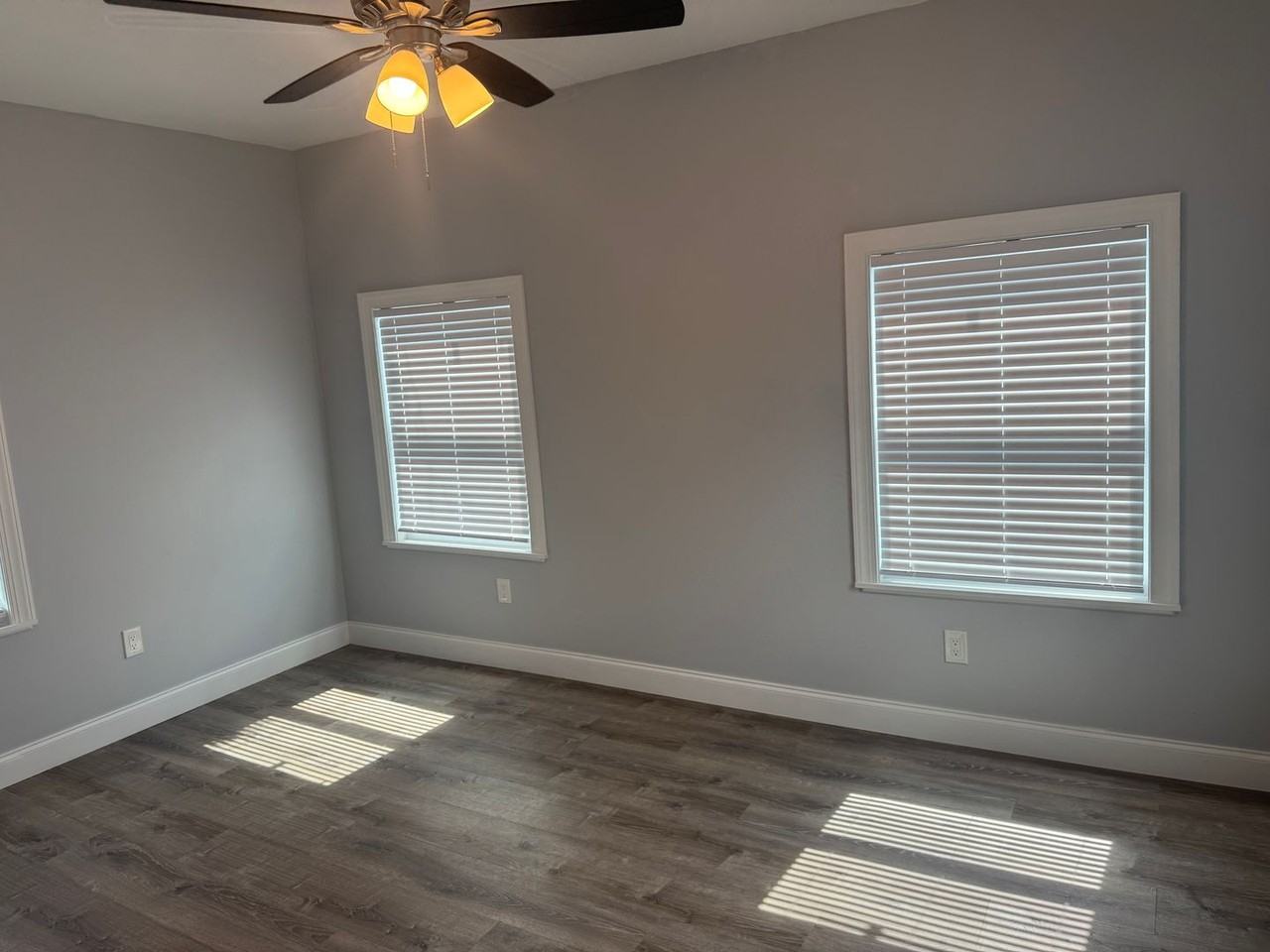 2539 W Main St - Photo 3 of 19