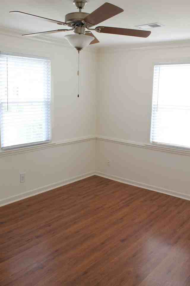 2802 Shandon Pl - Photo 2 of 11