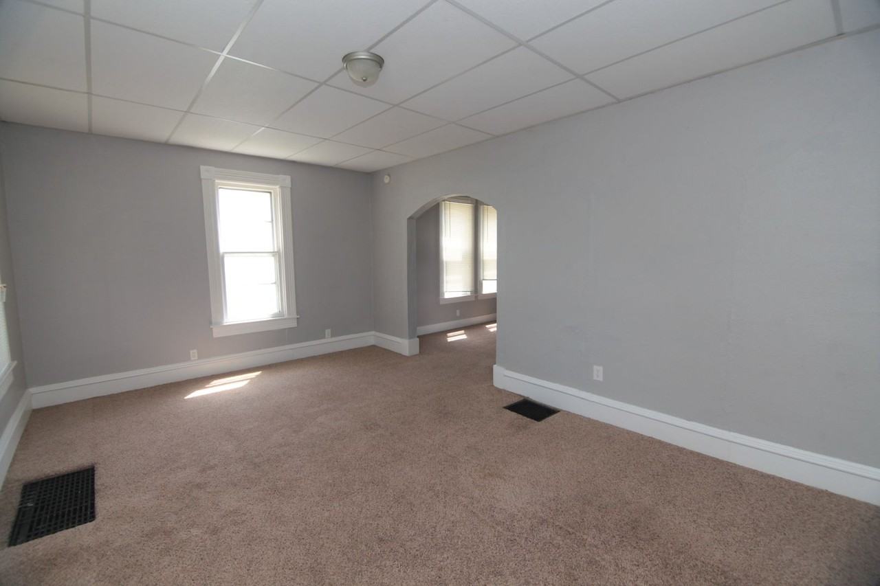 1618 19th Ave - Photo 3 of 21