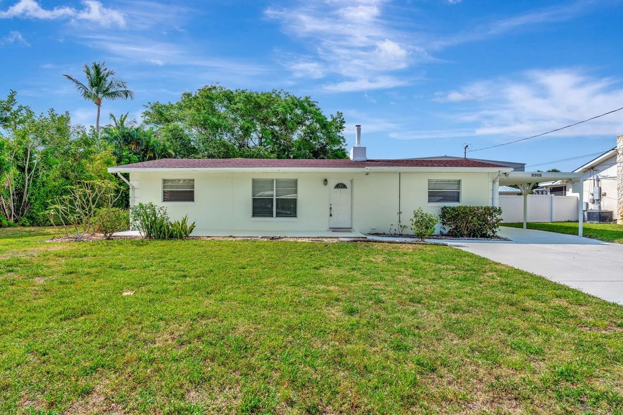 8968 Se Pine Cone Ln - Photo 2 of 39