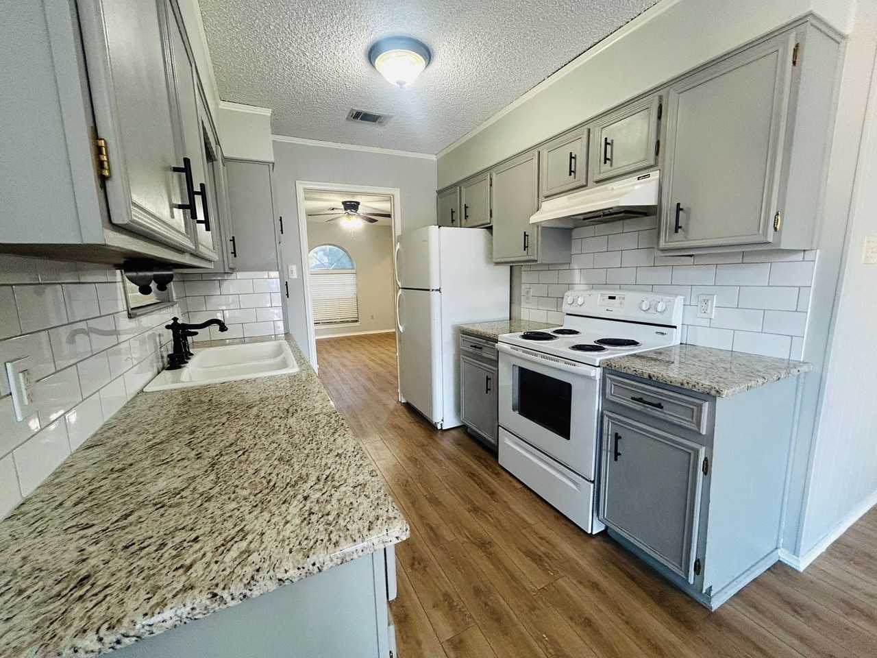 6626 Wiethorn Dr - Photo 6 of 12