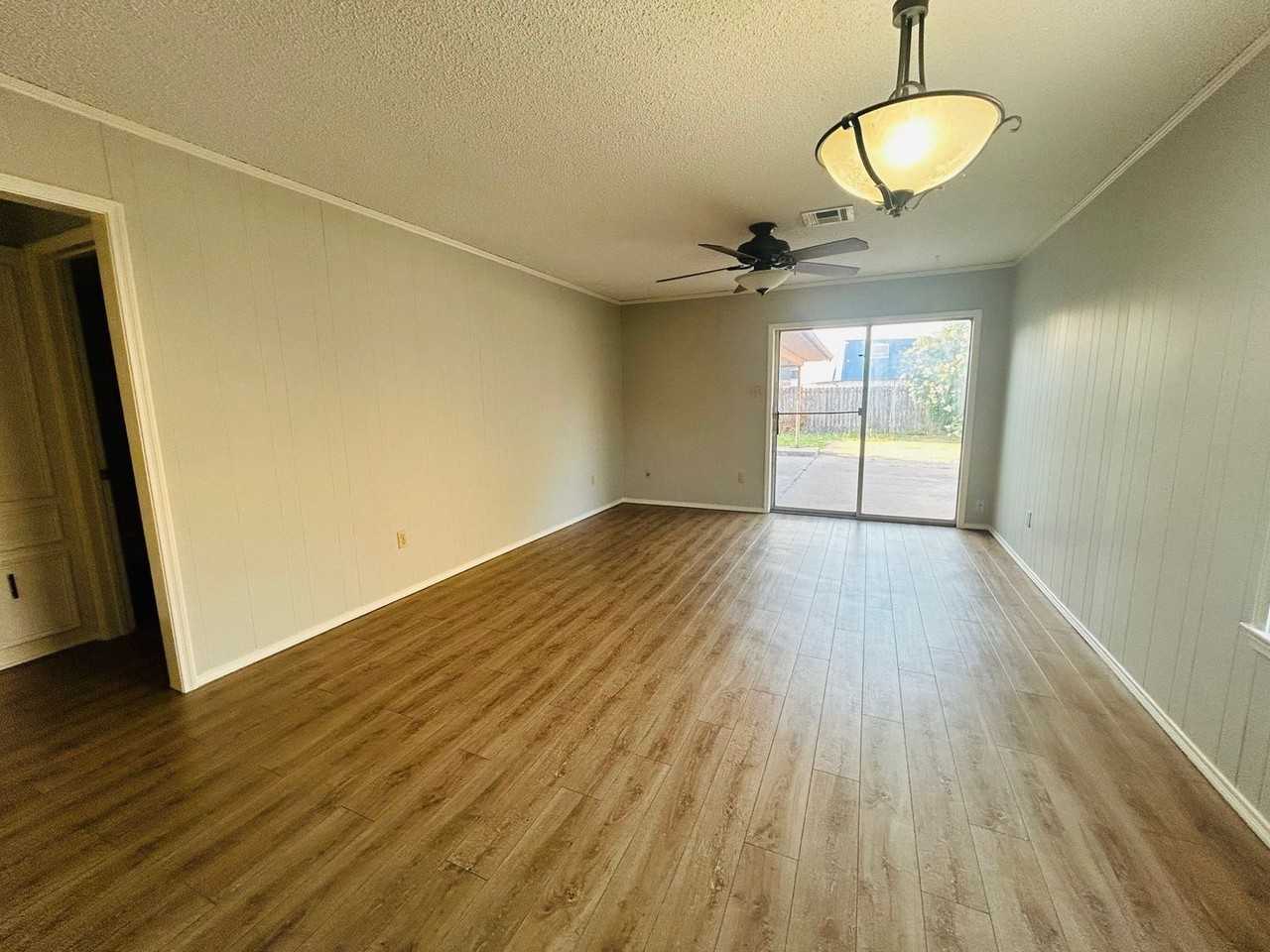 6626 Wiethorn Dr - Photo 5 of 12