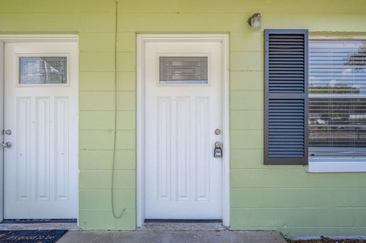 709B Greenwood St - Photo 4 of 25