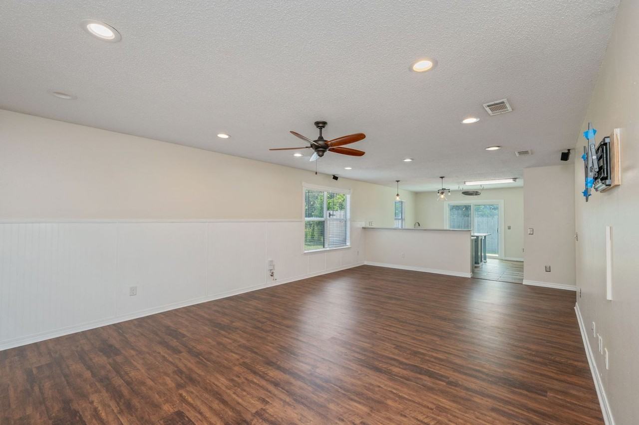 7648 Chablis Cir - Photo 7 of 38