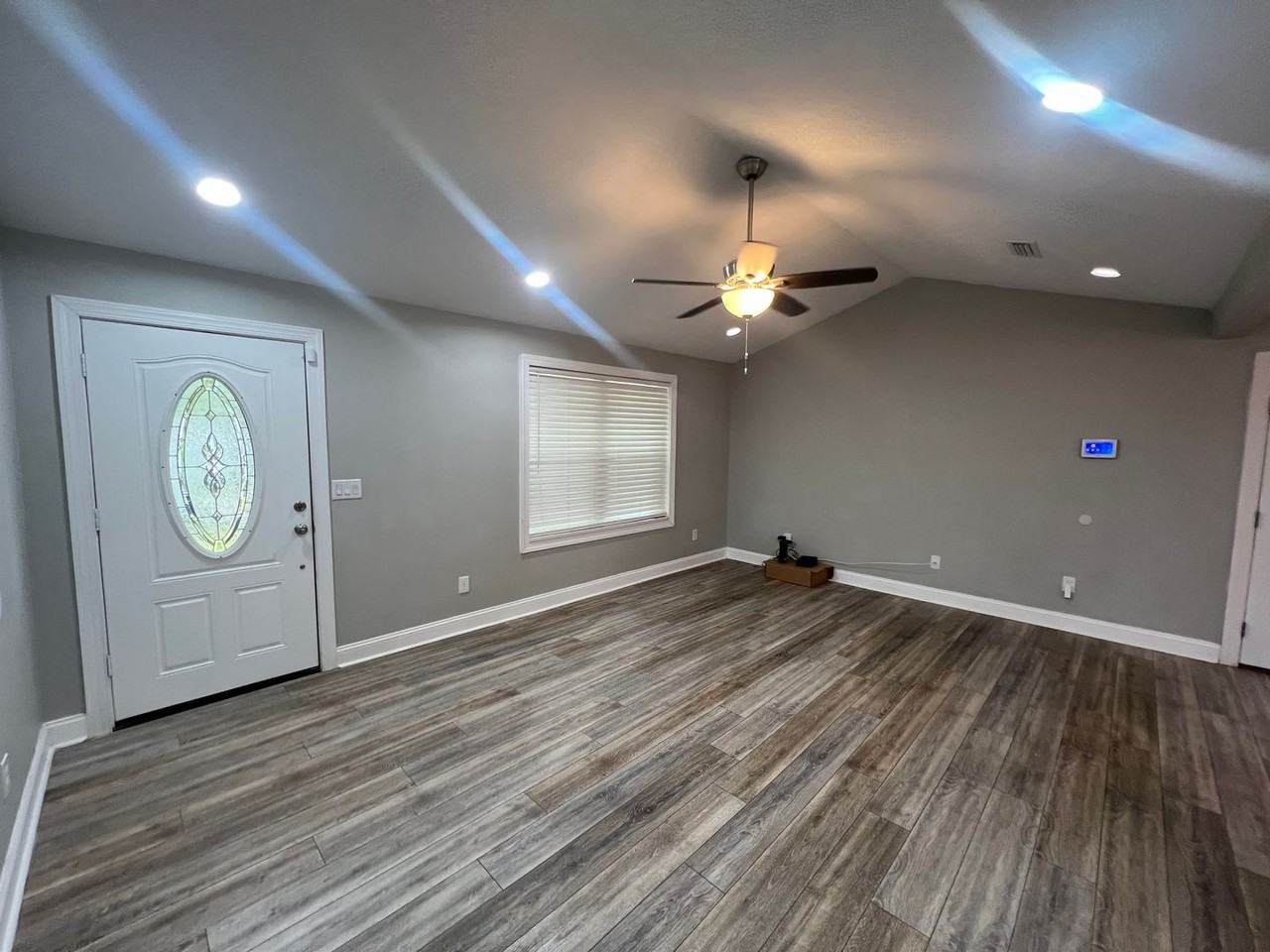 133 Blackhawk Dr - Photo 3 of 20