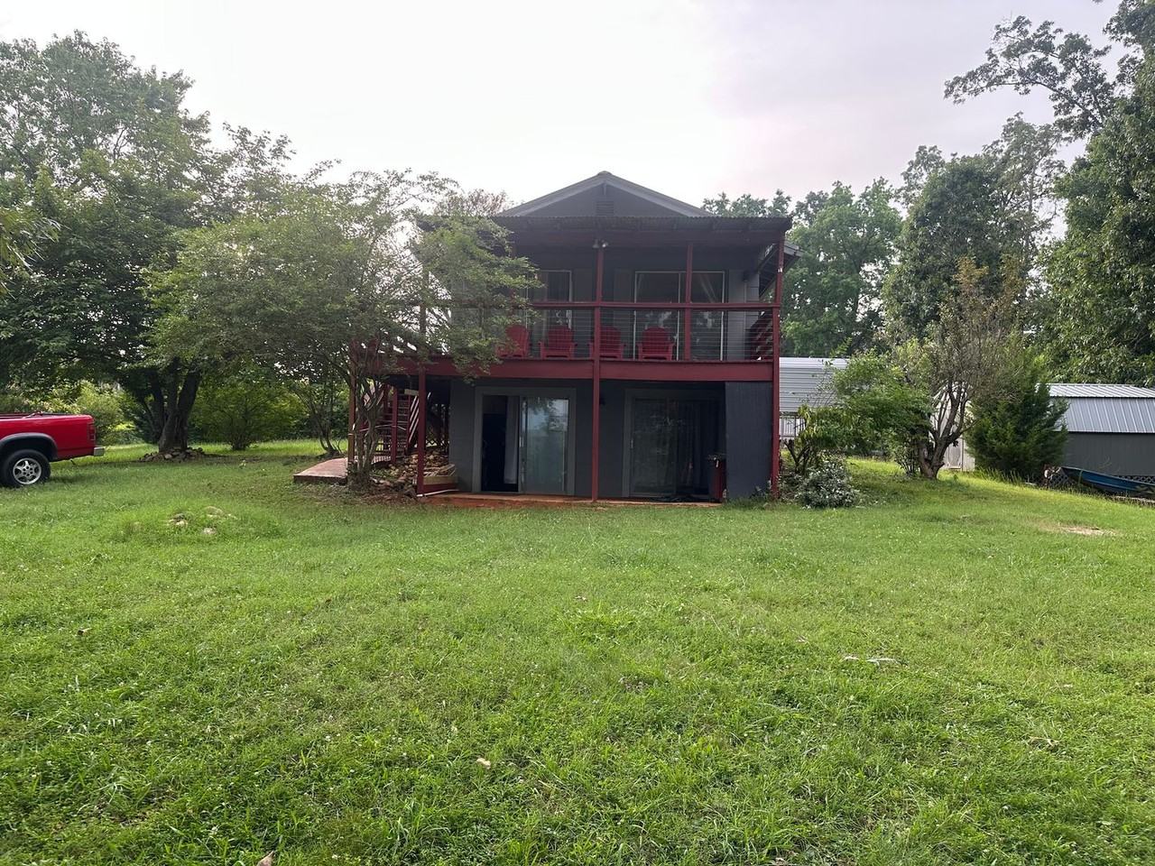 1660 Canal Ln - Photo 2 of 25