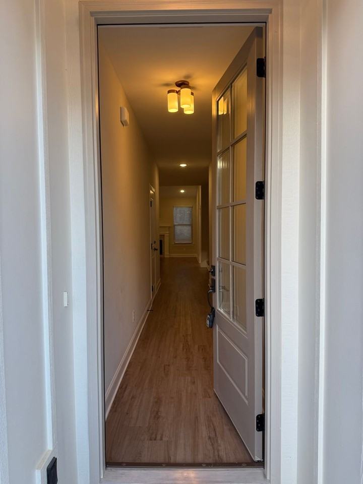 9470 Fox Gap Ln - Photo 2 of 25