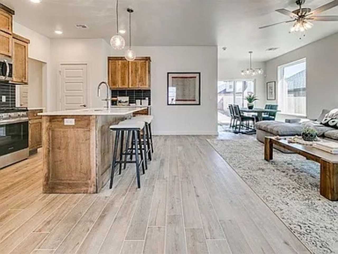 11709 Sw 47th St - Photo 5 of 34