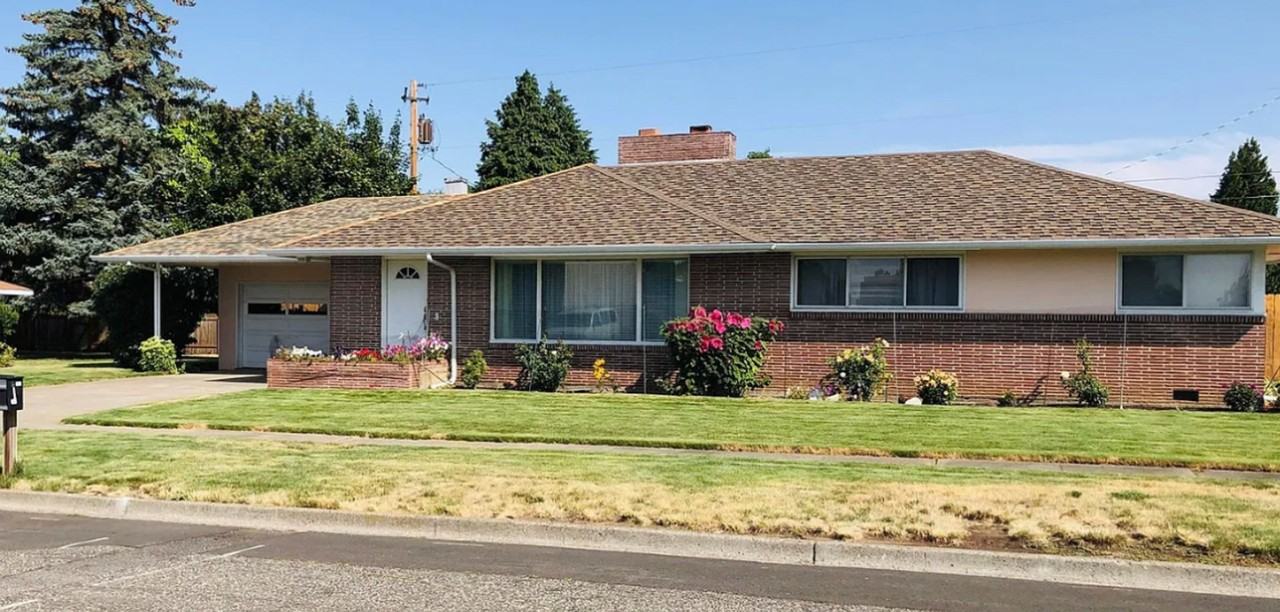 611 E Brooks St - Photo 2 of 21