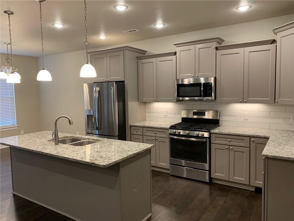 1513 Crestwood Hills Ln - Photo 6 of 15