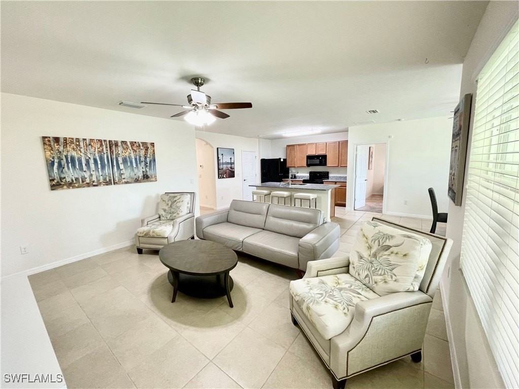 604 Southwest 26th Street - Photo 6 of 24