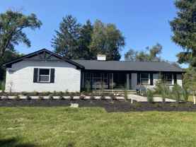 18661 Laurel Dr - Photo 1 of 1