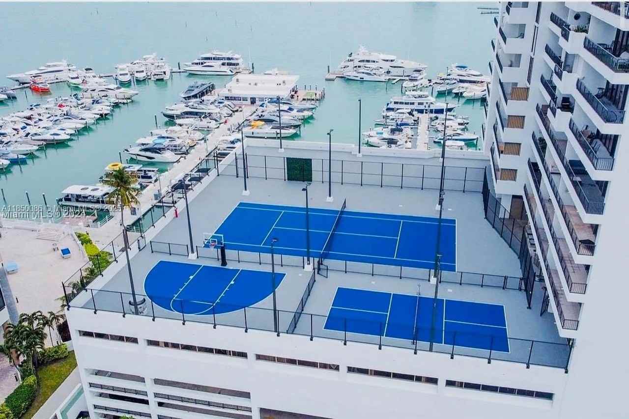 555 Ne 15th St #25G - Photo 5 of 22