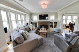 1623 N Astor St - Photo 1 of 1