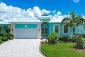 featured image of 10439 Coquina Ct