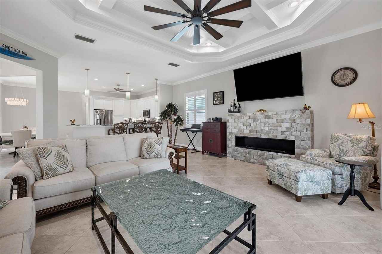 10439 Coquina Ct - Photo 4 of 24