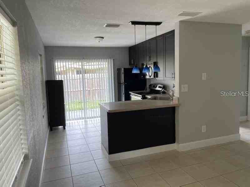 3160 South Bumby Avenue #S - Photo 2 of 9