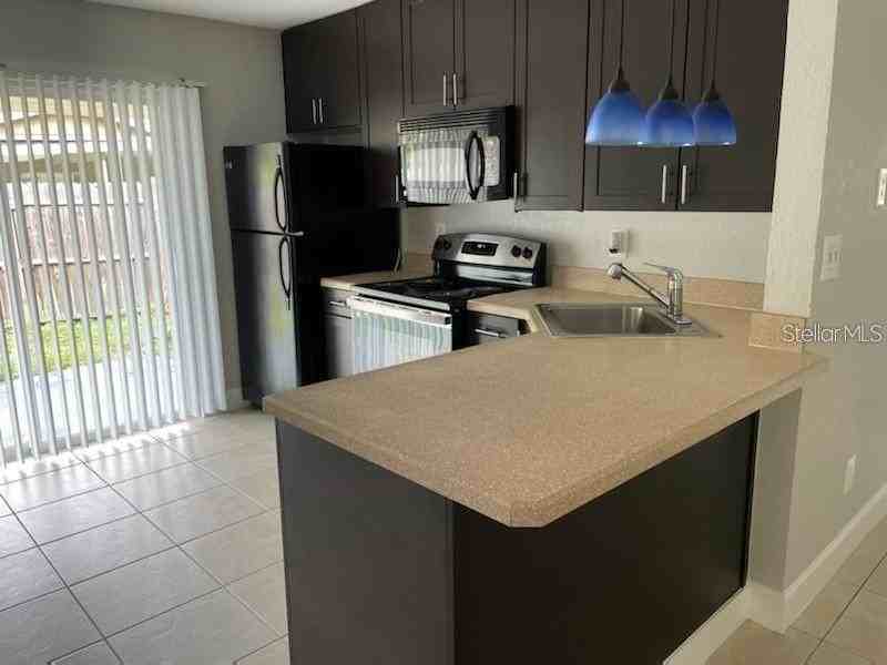 3160 South Bumby Avenue #S - Photo 3 of 9