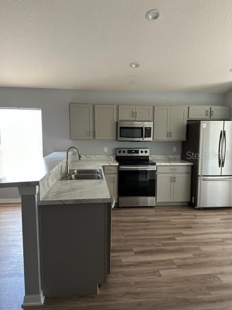 327 Tanager St - Photo 3 of 15