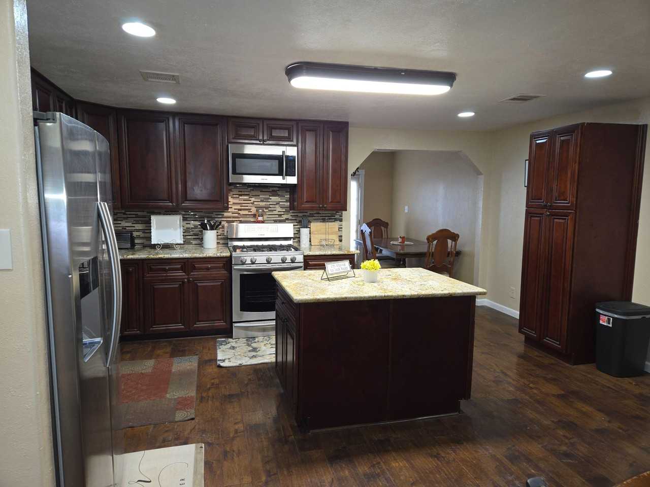 Charlie St - Photo 2 of 25