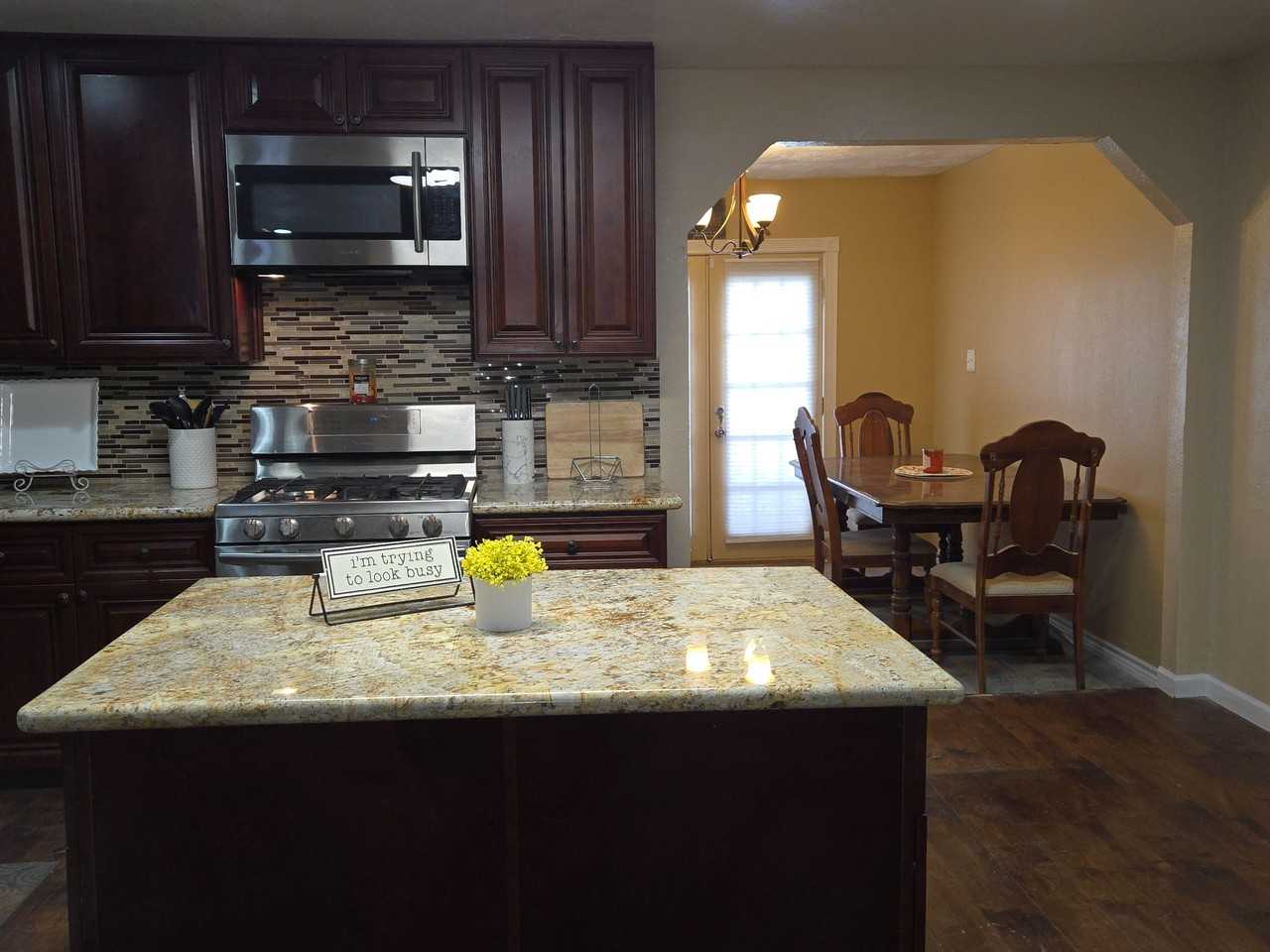 Charlie St - Photo 5 of 25