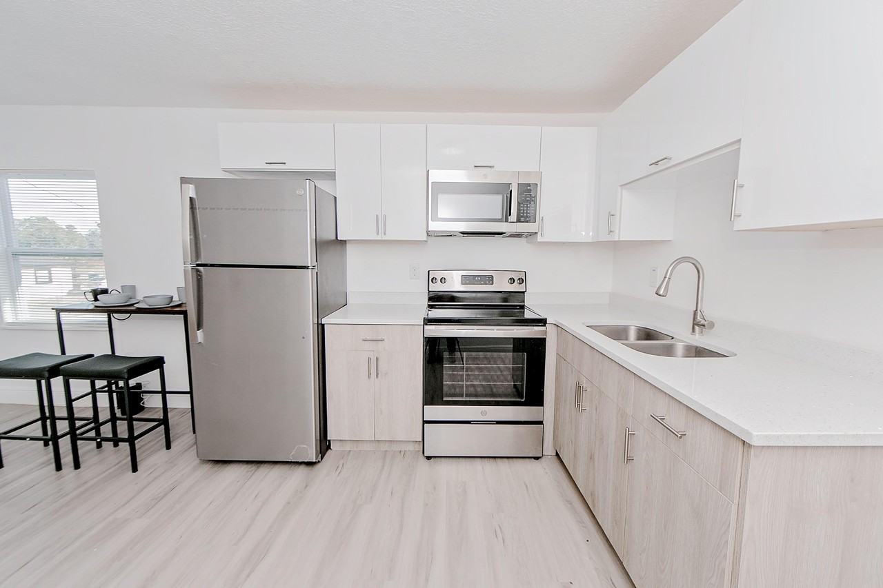 W 12th St - Photo 2 of 5