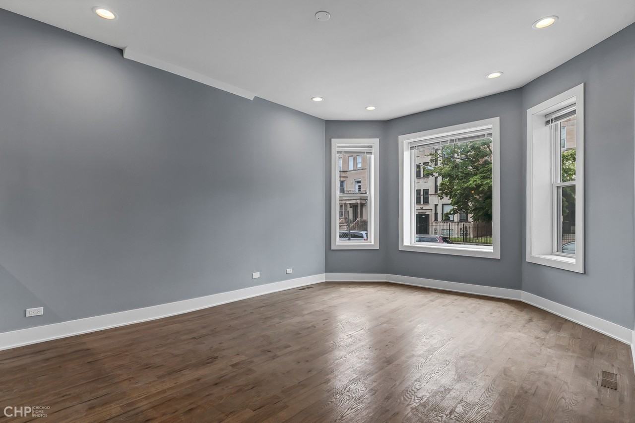 6439 S Maryland Ave #3 - Photo 2 of 11