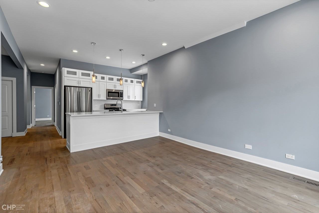 6439 S Maryland Ave #3 - Photo 3 of 11